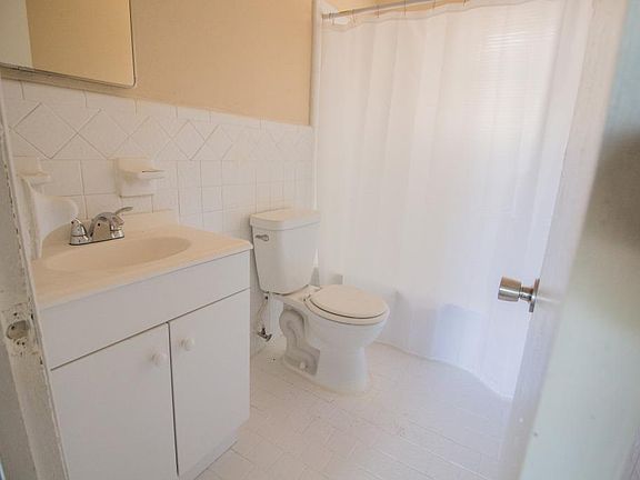 5th image of 1123 Tierra Dr