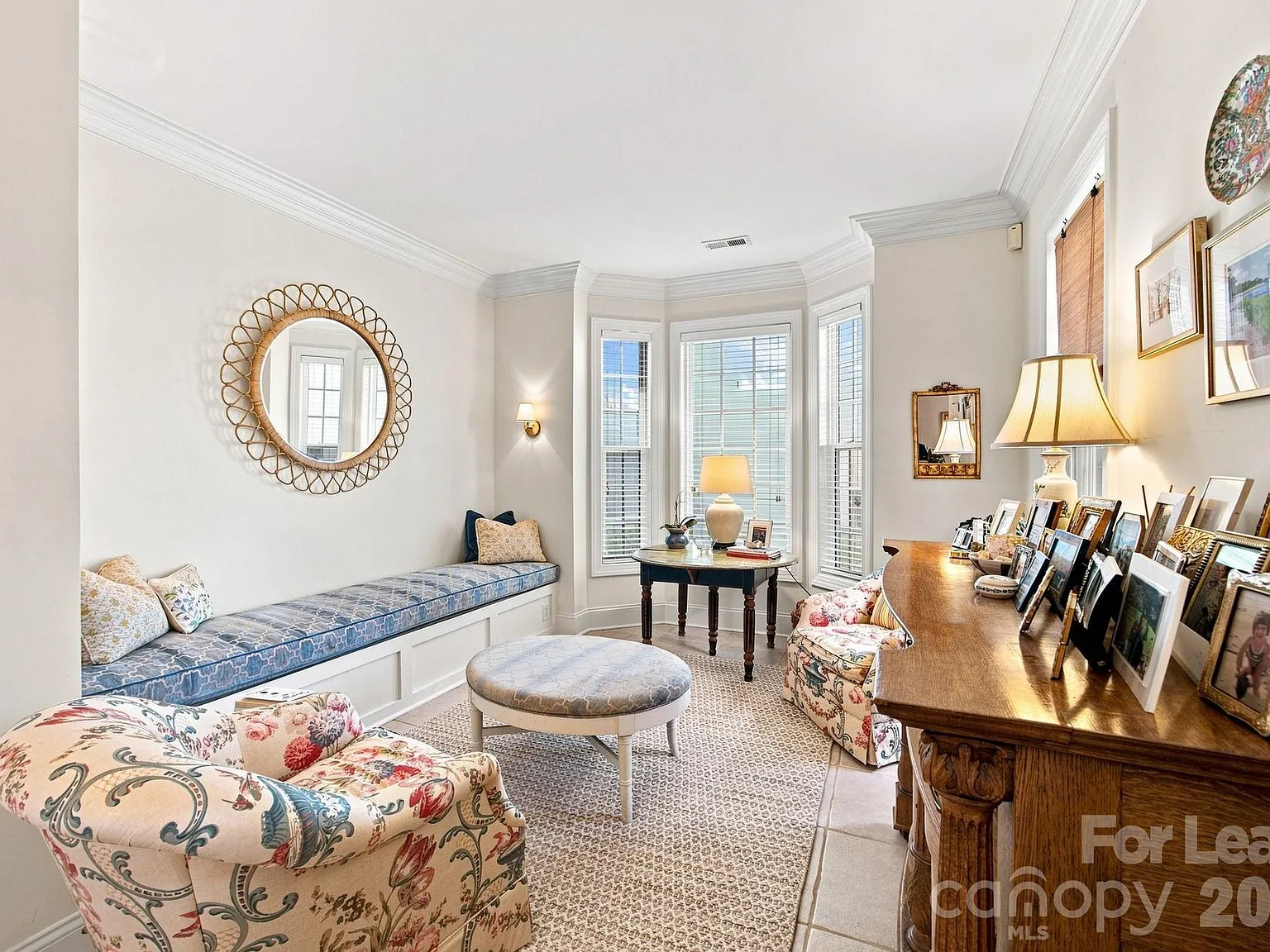 3 bed, 2.5 bath, 1868 sqft, $3,800 — Photo 4