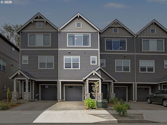 4th image of 988 SW 2nd Way