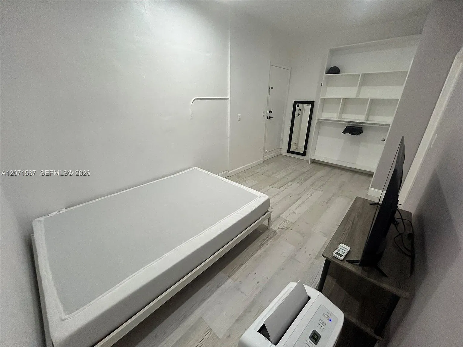 Shoma Homes At Tamiami Iv — Photo 3