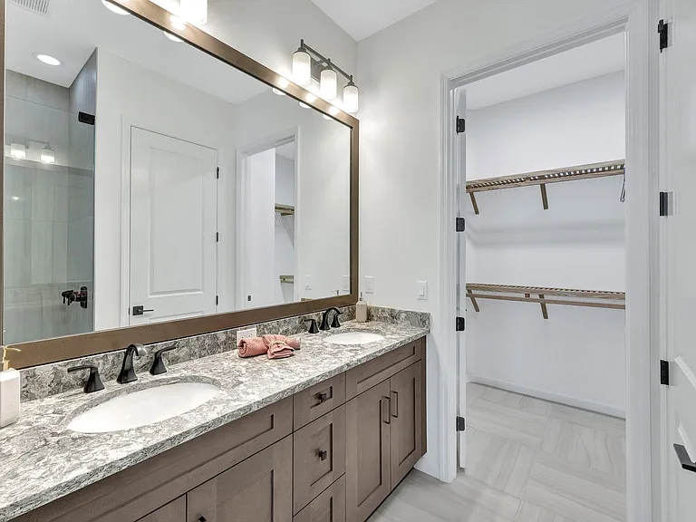 6996 Saona Ct — Photo 15