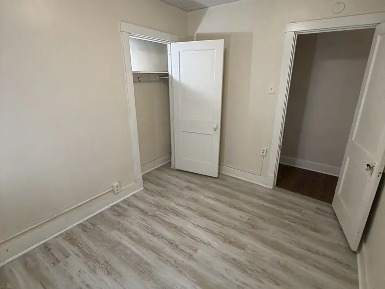 2815 Brownsville Rd #6 — Photo 5
