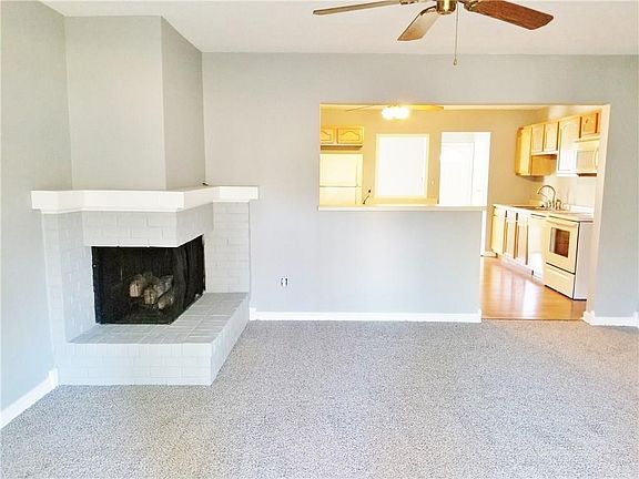 Beautiful family room with and awesome gas fireplace....
