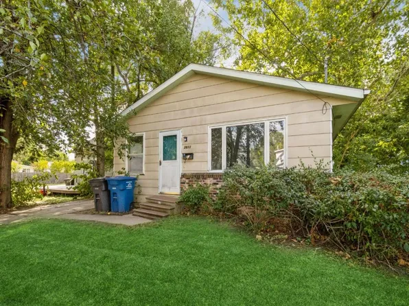 2833 Logan Ave, Des Moines, IA 50317