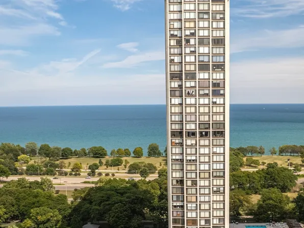 5455 N Sheridan Rd APT 2206, Chicago, IL 60640