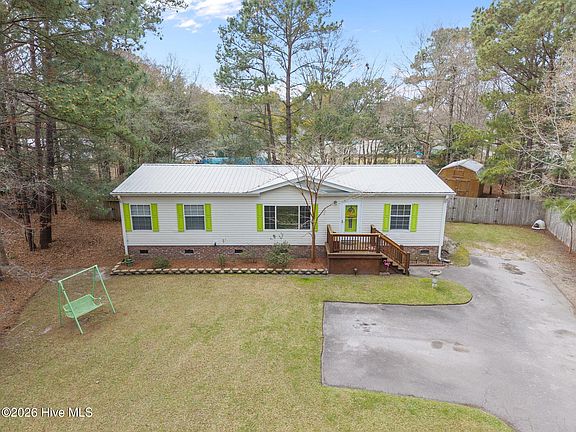 2nd image of 121 Bogue Forest Court