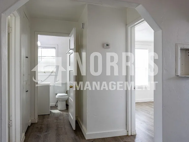 515 E 4th St — Photo 6