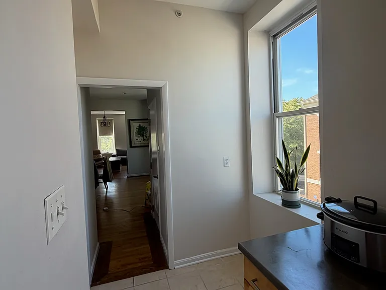2920 Elliott St — Photo 17