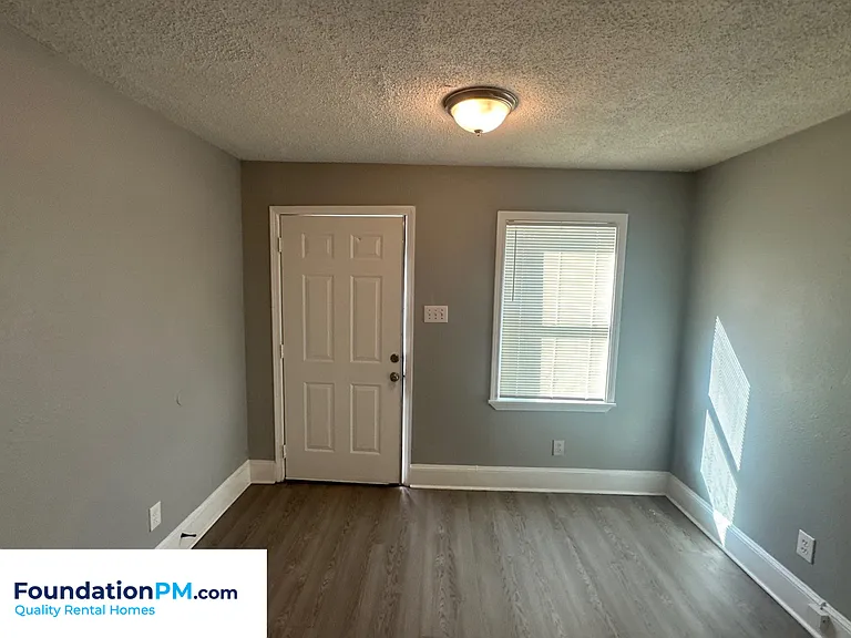 750 Lipford St — Photo 6