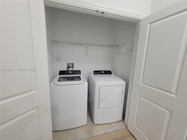 1107 NW 40th Ter #1107 — Photo 14
