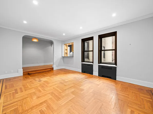 95 Park Terrace East 1D image 1 of 14