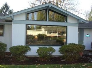 411 Caroline St, Burlington, WA 98233