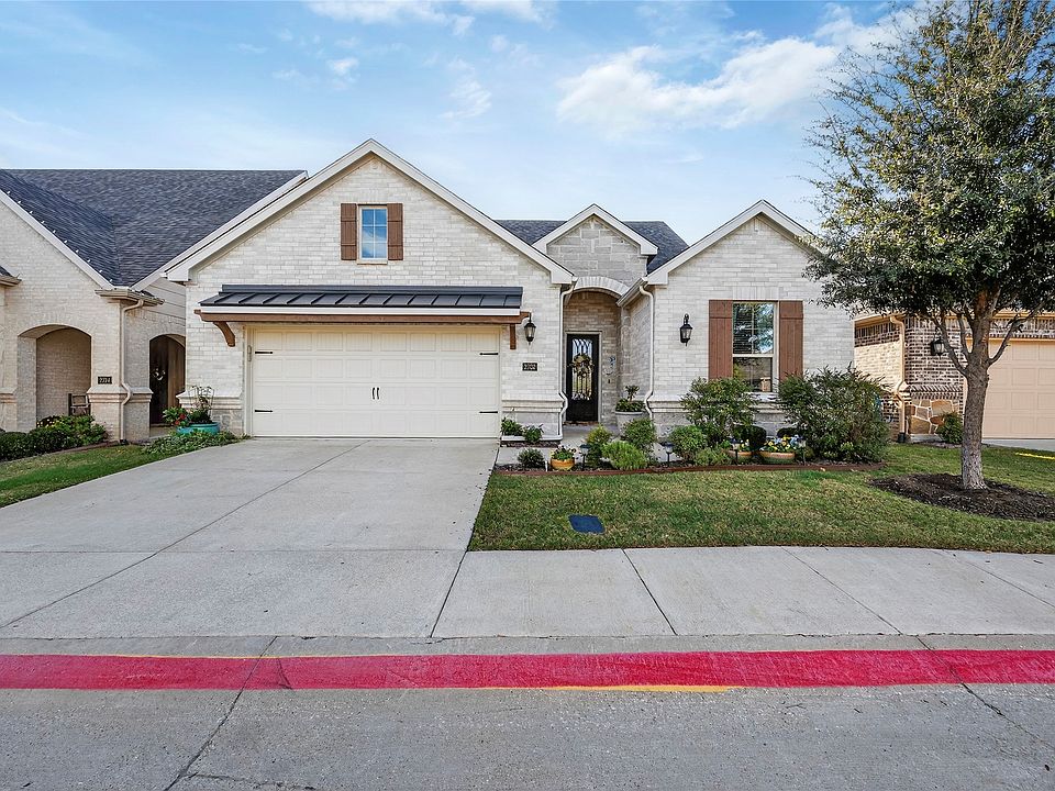 1st image of 2702 Esplanade Blvd #2702
