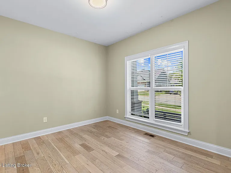825 Artisan Pkwy — Photo 9
