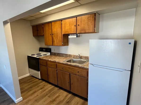 1015 3rd St #8, Danville, PA 17821