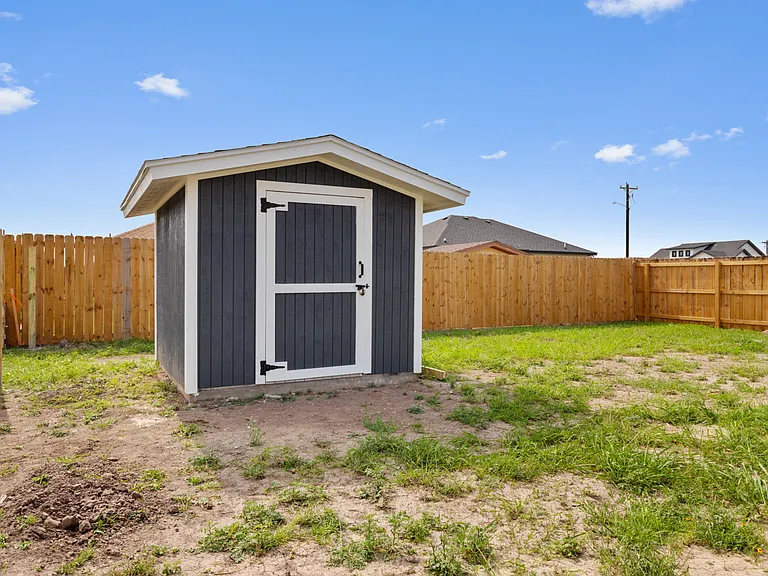668 Foster Ln — Photo 15