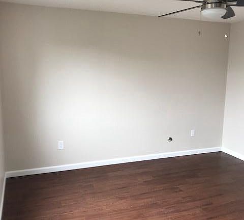5th image of 1068 Essex St