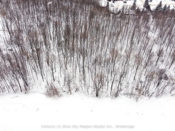 70 Kenreta Dr, North Bay, ON P1C 0A5