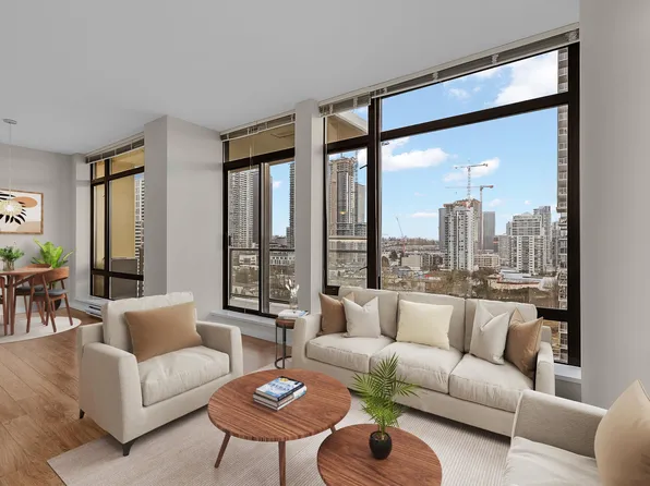 2355 Madison Ave #1701, Burnaby, BC V5C 0B3