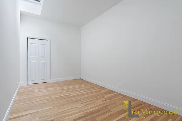 Rented by Lisa Management Inc | media 11