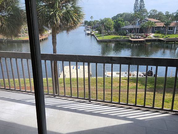 2nd image of 6317 Newtown Cir APT B4