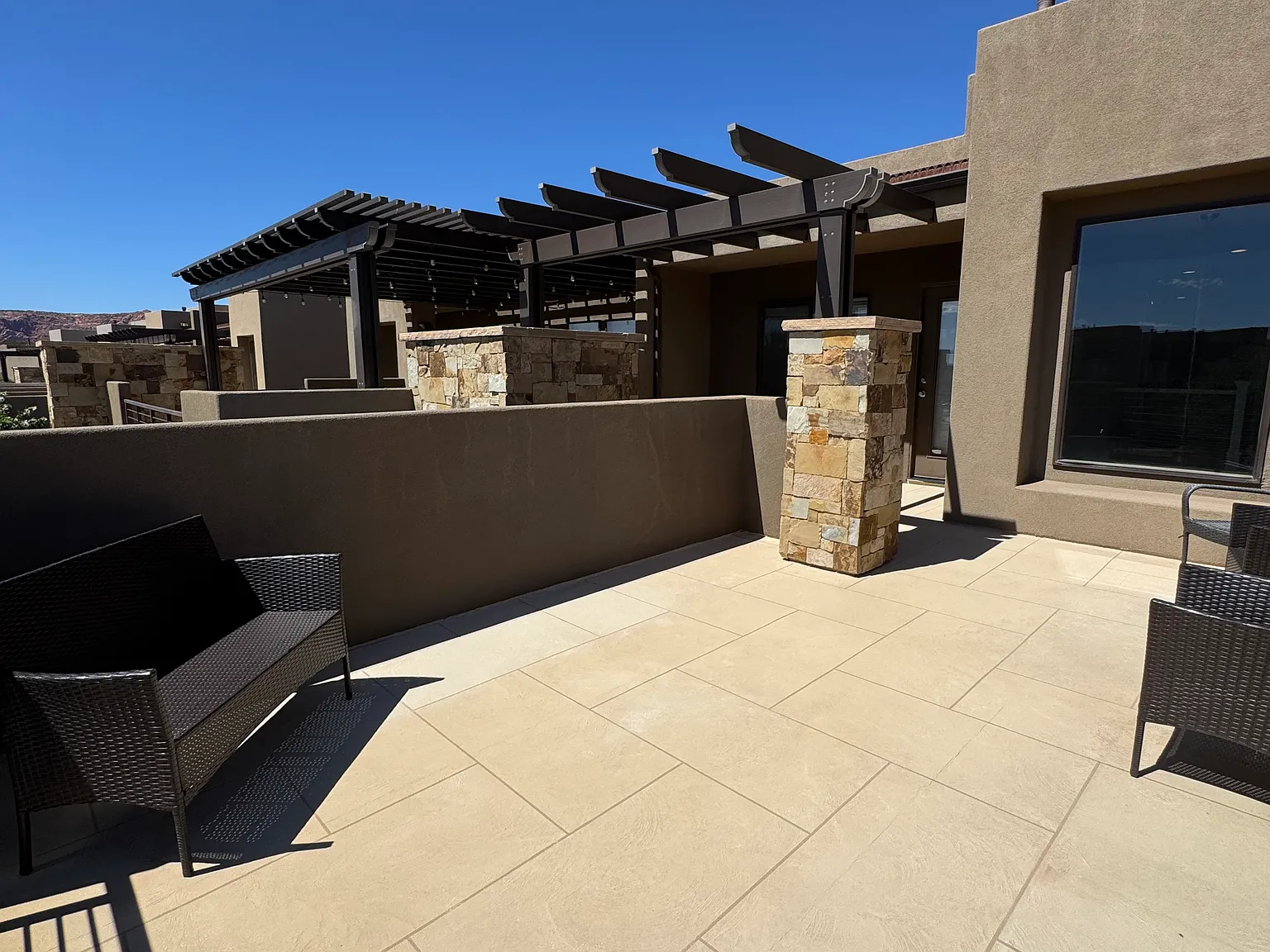 3 bed, 3.5 bath, 1809 sqft, $3,100 — Photo 3