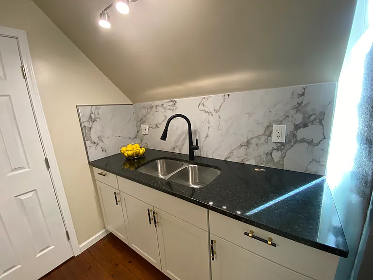 1372 Neil Ave #B — Photo 13