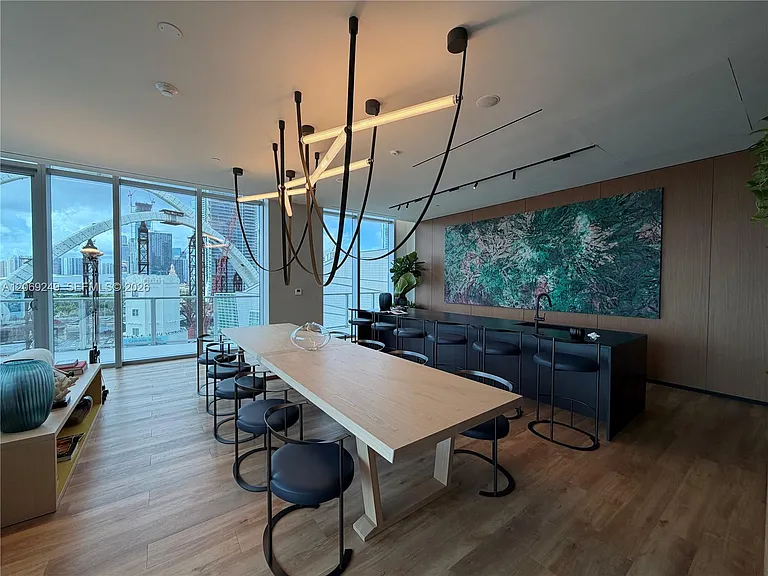1400 Biscayne Blvd #1807 — Photo 46