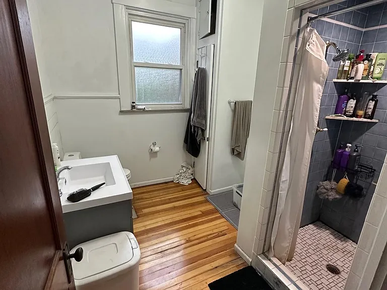 435 Ada St — Photo 15
