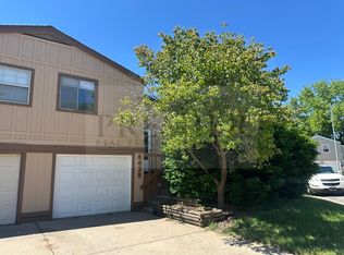 8428 Lane Place Raytown Mo -3 Bed / 1 Bath Duplex For Rent -Summer Look And Lease Special $200 Of..., Kansas City, MO 64138
