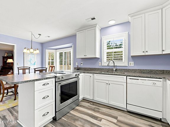 4th image of 102 Periwinkle Drive