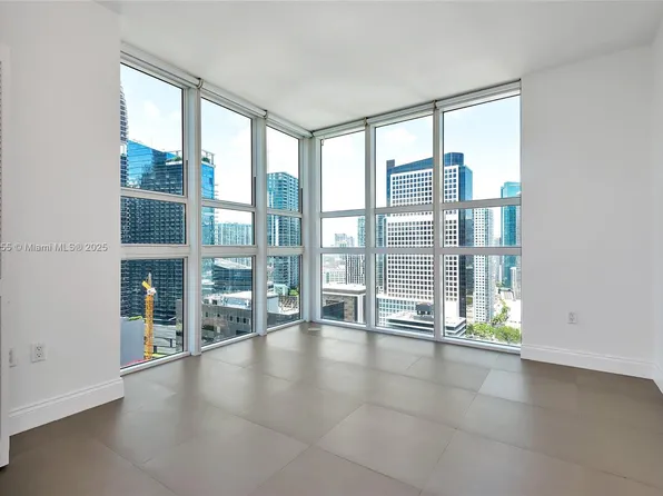 951 Brickell Ave APT 2701, Miami, FL 33131