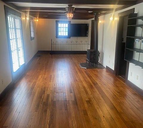 2nd image of 3 Sunnyside Dr