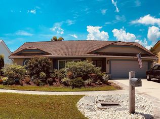 414 Redwood Ln, Boca Raton, FL 33487