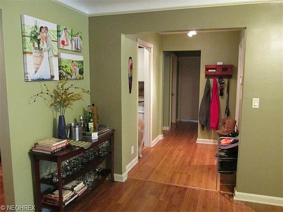 2nd image of 1538 Parkwood Rd