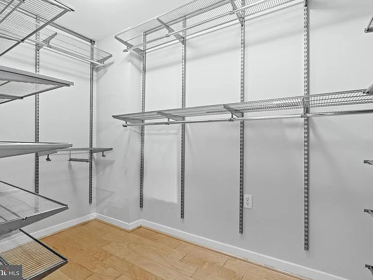 437 New York Ave NW #418 — Photo 9