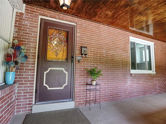 5th image of 126 Overland Ave