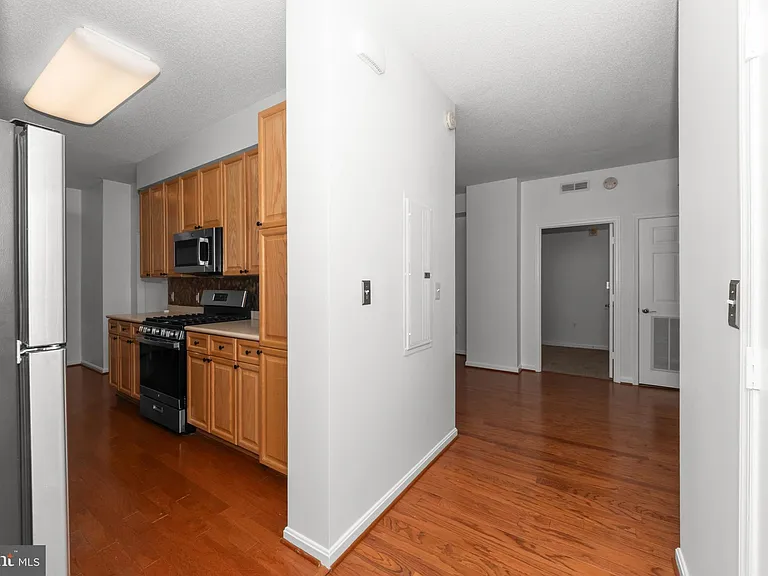 940 Astern Way #102A — Photo 10