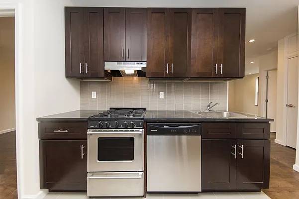 Rented by Jonis Realty | media 11