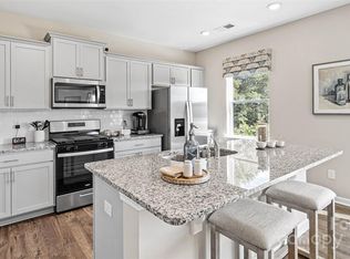 23 Ashelyn Park Dr, Fletcher, NC 28732