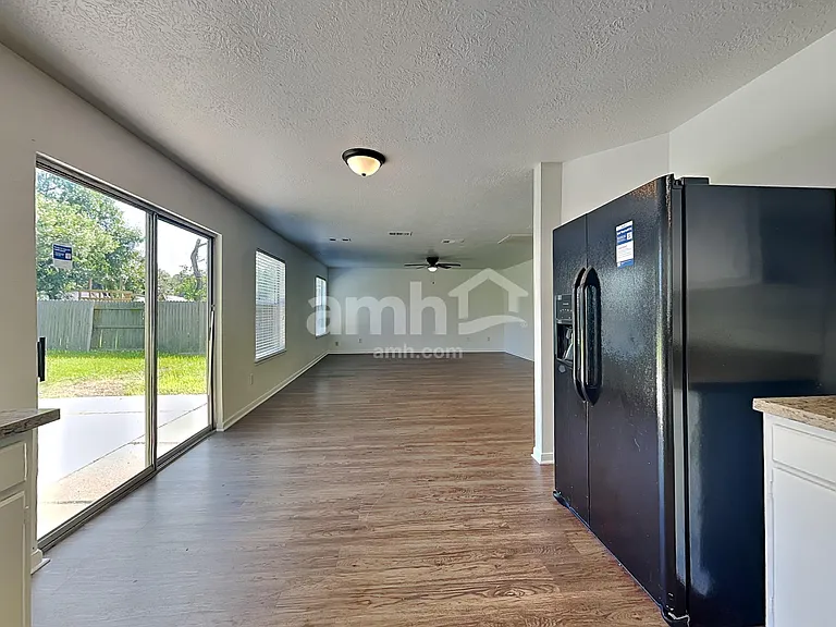 5349 Yale Dr — Photo 4
