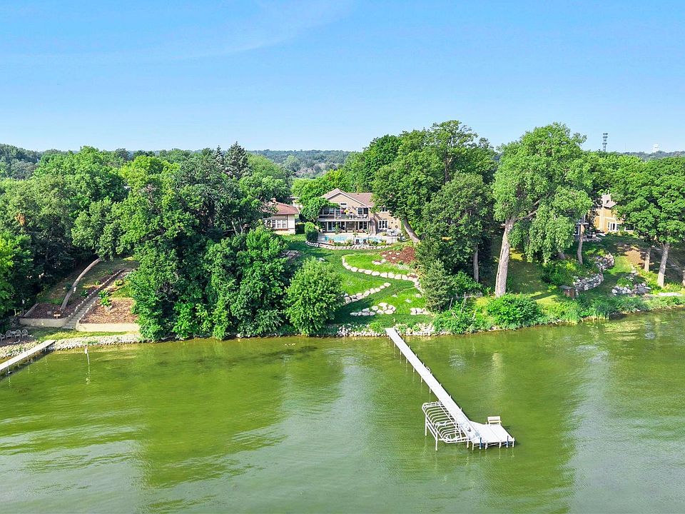 1st image of 162 Peninsula Rd