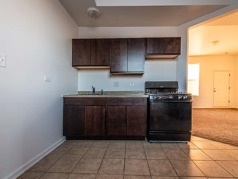 1630 S Sawyer Ave — Photo 27