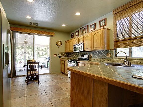 4th image of 3173 Cool Forest St