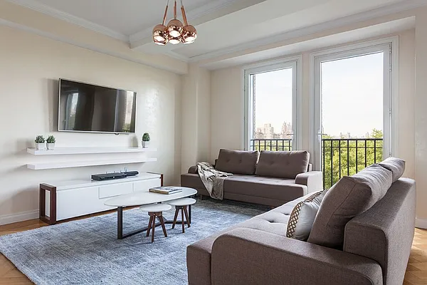 Sold by CitiSuites International Realty | media 3