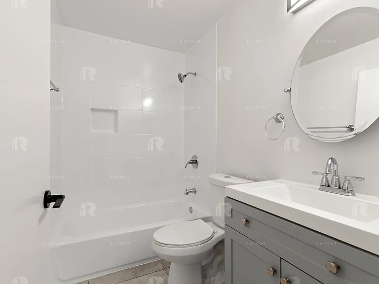 (An/Ji/Yo:B) 11133 Cumpston Street — Photo 8