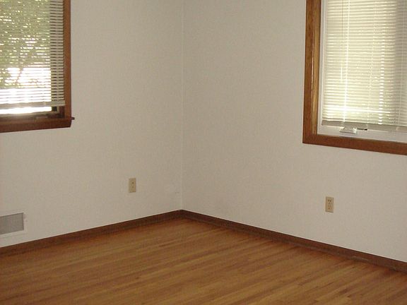 4th image of 5855 Winnetka Ave N