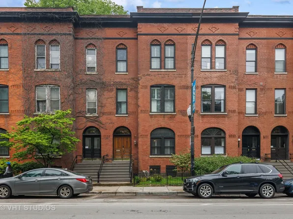 855 W Fullerton Pkwy, Chicago, IL 60614