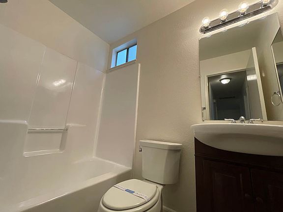 4th image of 2874 Georgia Dr #1
