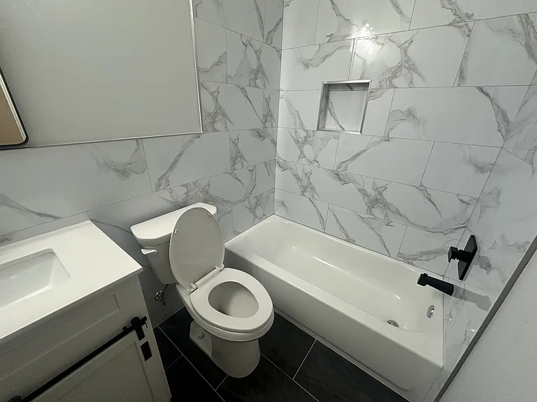 2120 N 7th St #1 — Photo 8